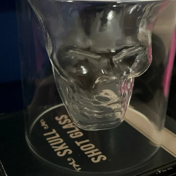 Skull Shot Glass - Picture 3 of 3